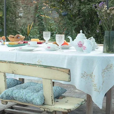 Merli's Nest Bed & Breakfast Ferrara