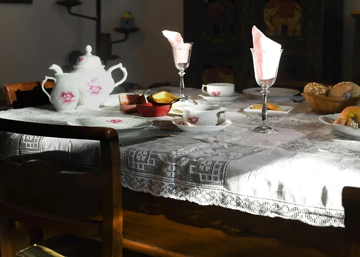 Merli's Nest Bed and Breakfast Φεράρα